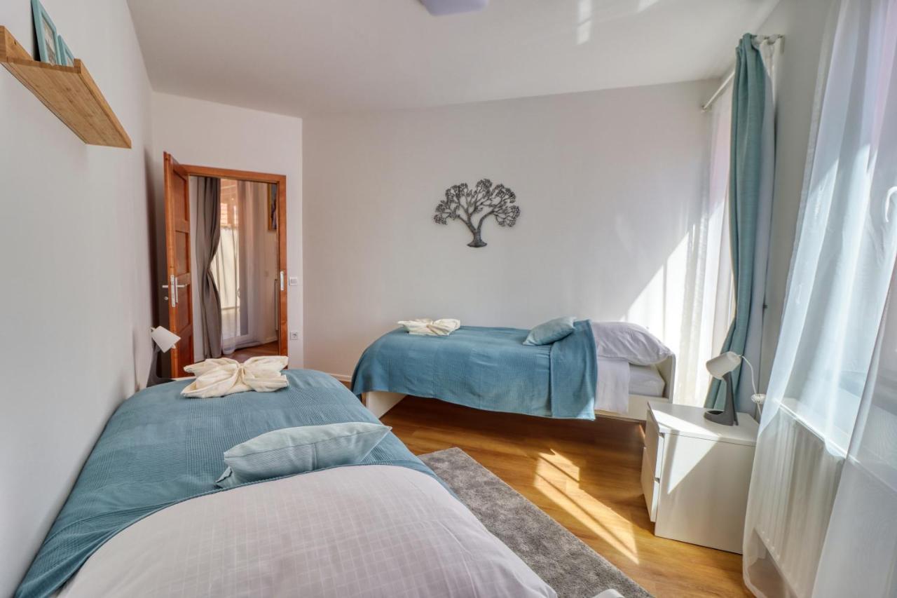 Barka Apartman Eger Zewnętrze zdjęcie